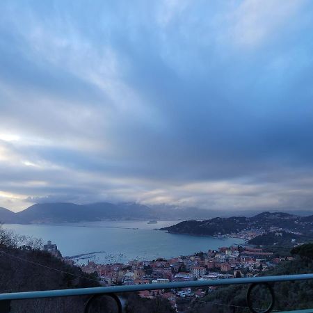 Ferienwohnung Sea View Lerici Exterior foto